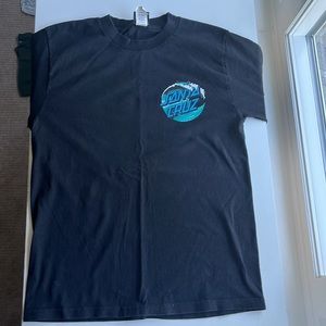 A black long sleeve tee from Santa Cruz. This long sleeve tee is a size small.